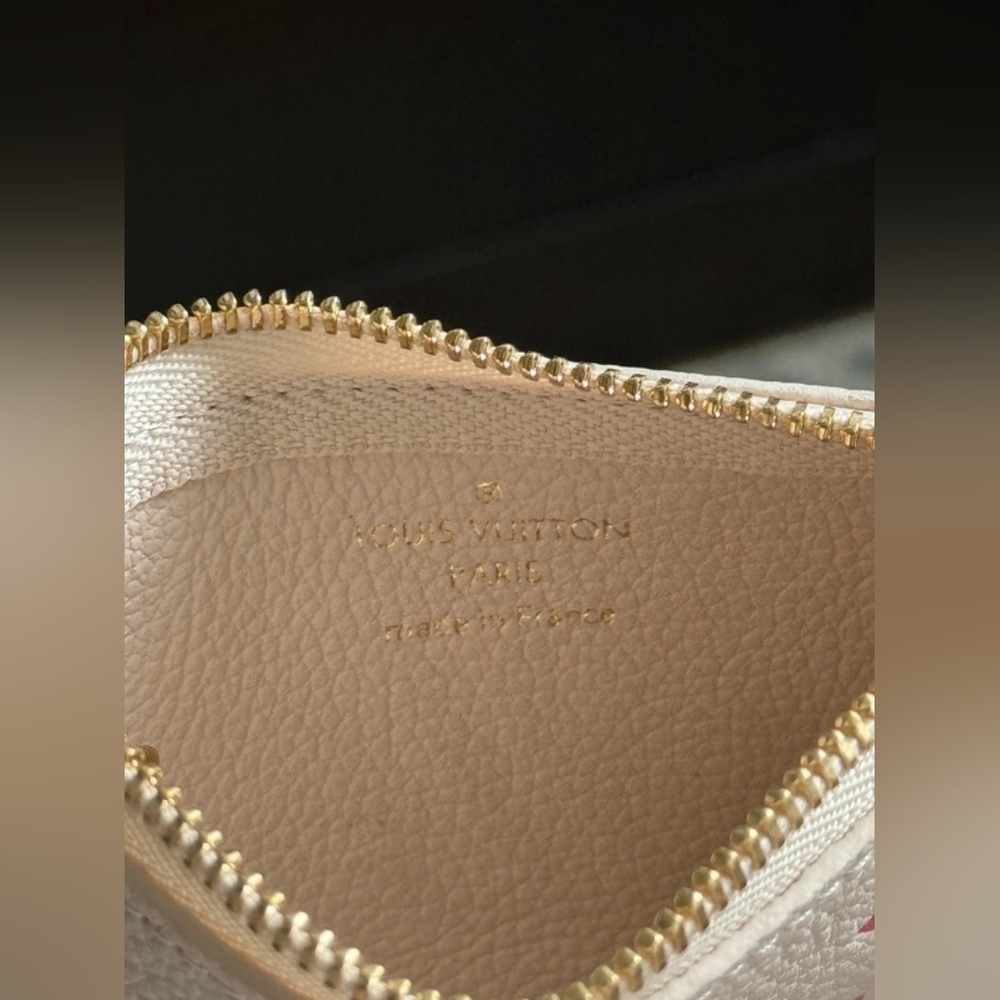 Louis Vuitton Key Pouch Gradient Pink - Picture 5 of 6